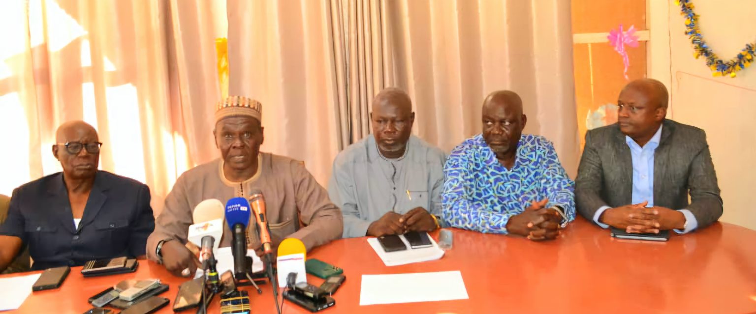 Max Kemkoye : « Les députés et conseillers sont nommés, et non élus »